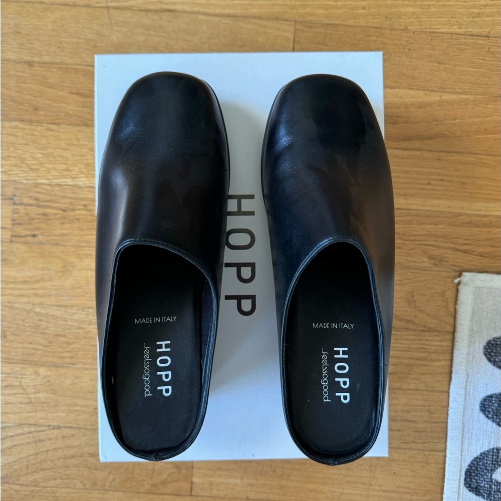 Hopp Studios Flexx Mules Black